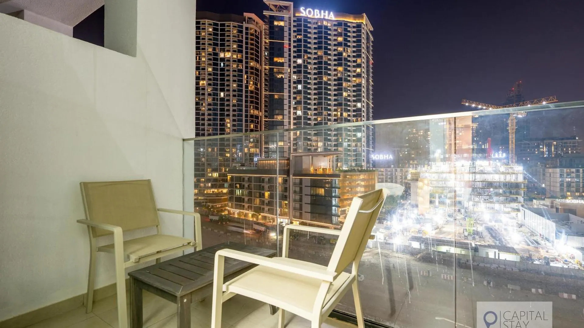 Cozy Apartments In Azizi Riviera Dubaj
